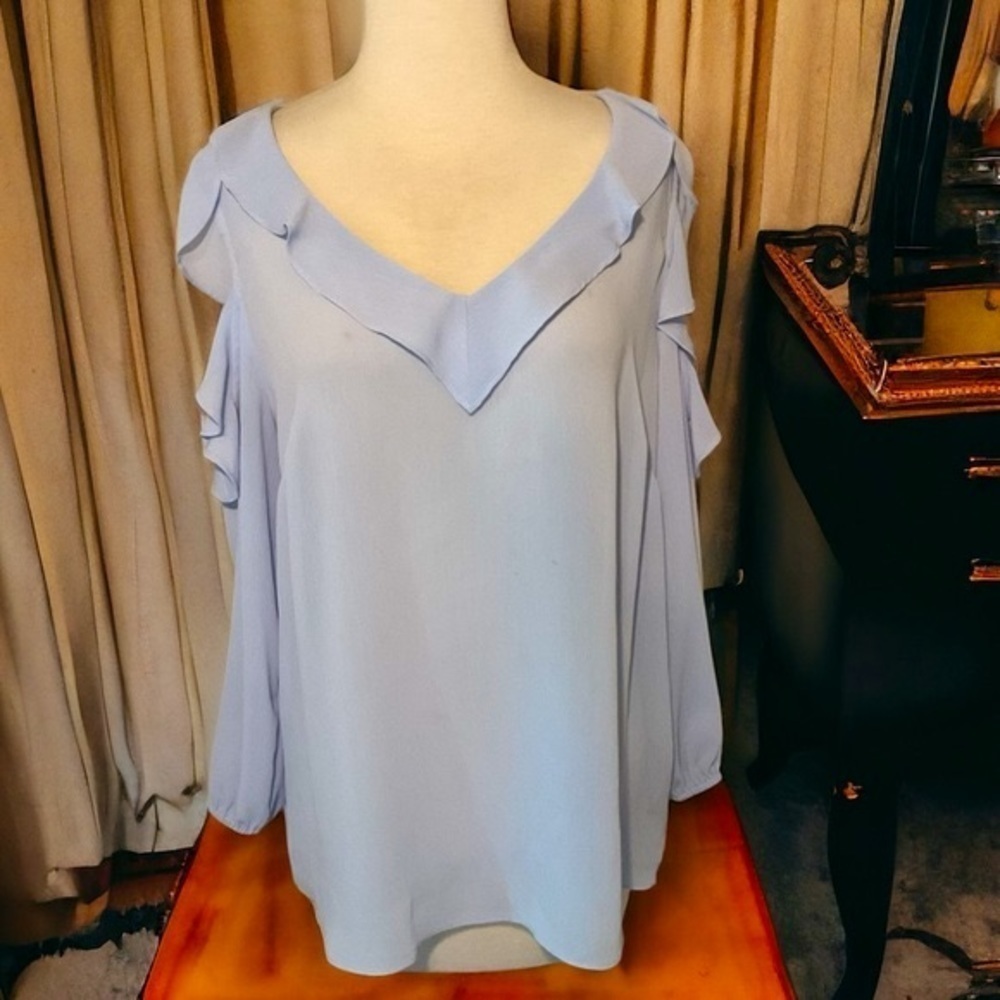 Zac & Rachel Light Blue Cold Shoulder Ruffled Blouse Size Medium